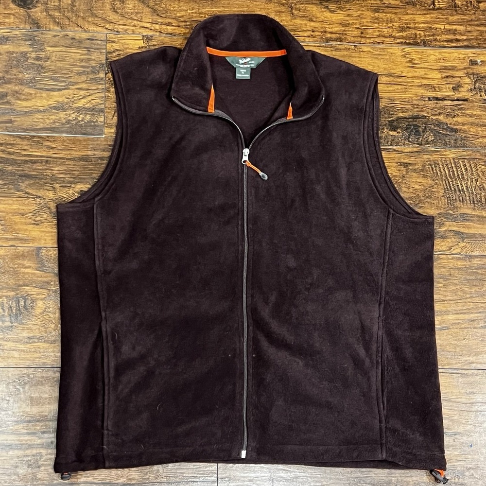 Woolrich Vest, Men's‎ Size XL, Dark Mulberry Color